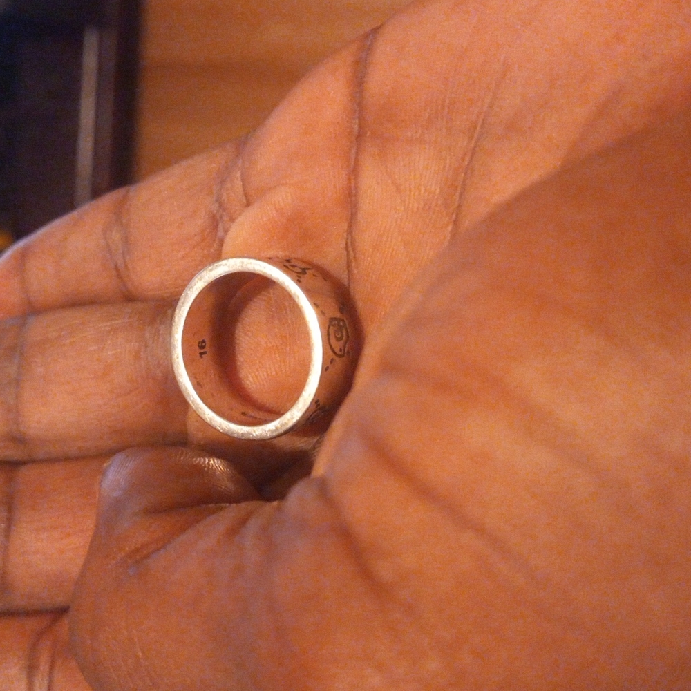 Womens or men Silver Gucci ghost ring size 16 - Picture 3 of 4